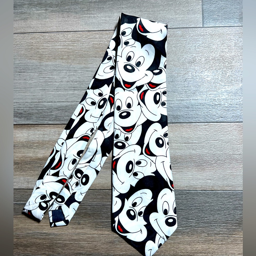 Balancine Inc The Tie Works Disney‎ Mickey Mouse Tie